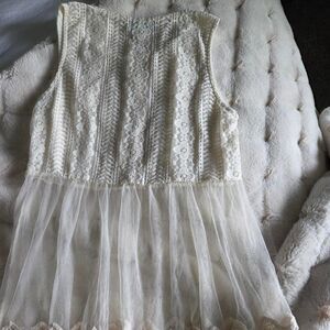 Rebellion Women's White and Cream Vest